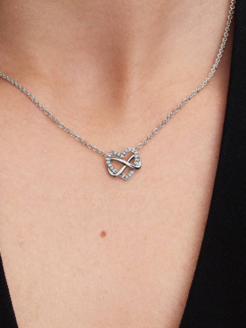 2025Q3E_collection_moments_go_ac_tp_pdp_model_besteller_20_RGB_High_3x4_necklace